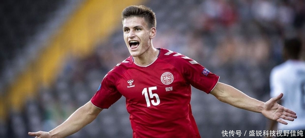 中顽强地将 中顽强地将