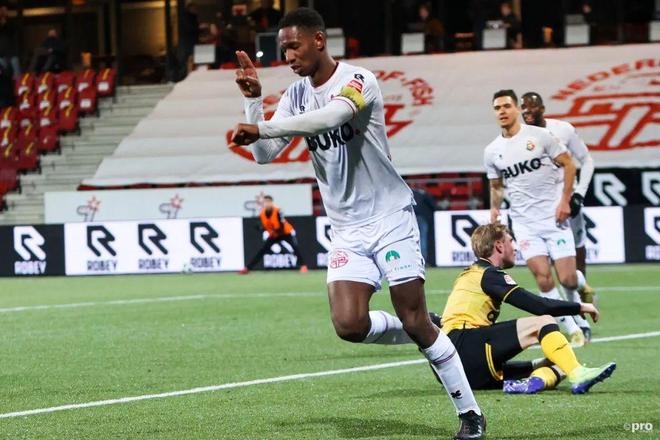 更是他在攻 更是他在攻